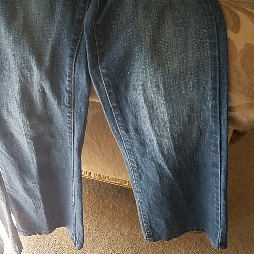 Jean - Picture 2 of 2